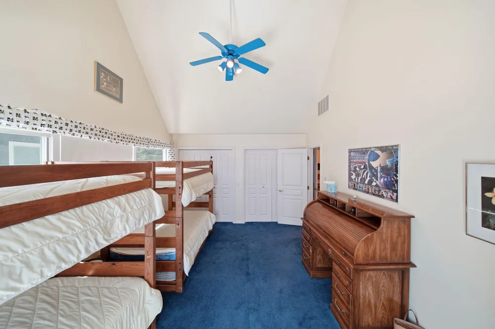 413 Oakwood Avenue Columbia Township, MI 49234