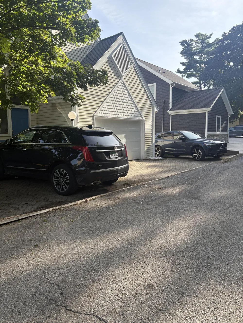 413 Oakwood Avenue Columbia Township, MI 49234
