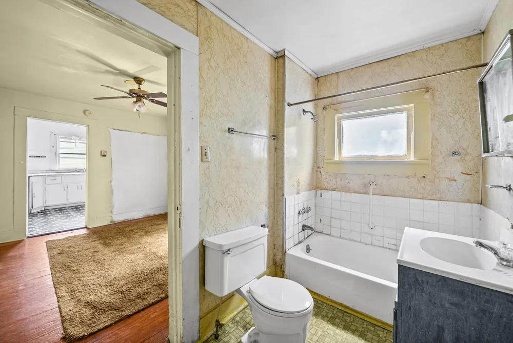 114 S Clay St Hopkinsville, KY 42240