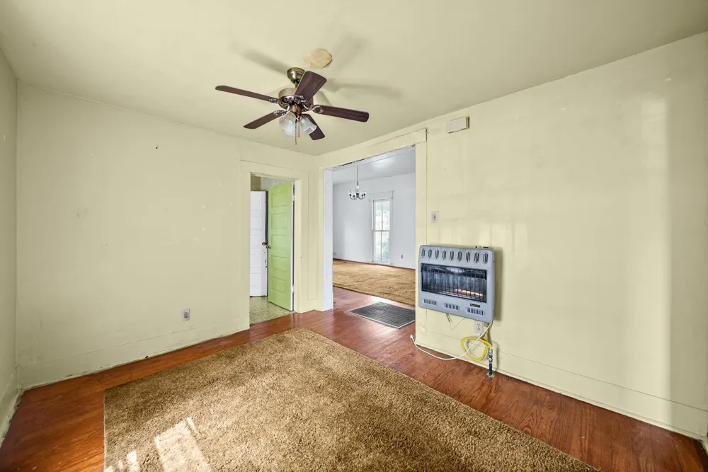 114 S Clay St Hopkinsville, KY 42240