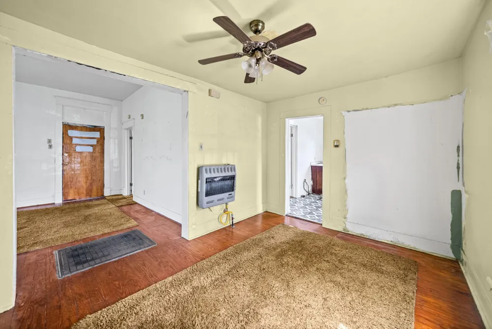 114 S Clay St Hopkinsville, KY 42240