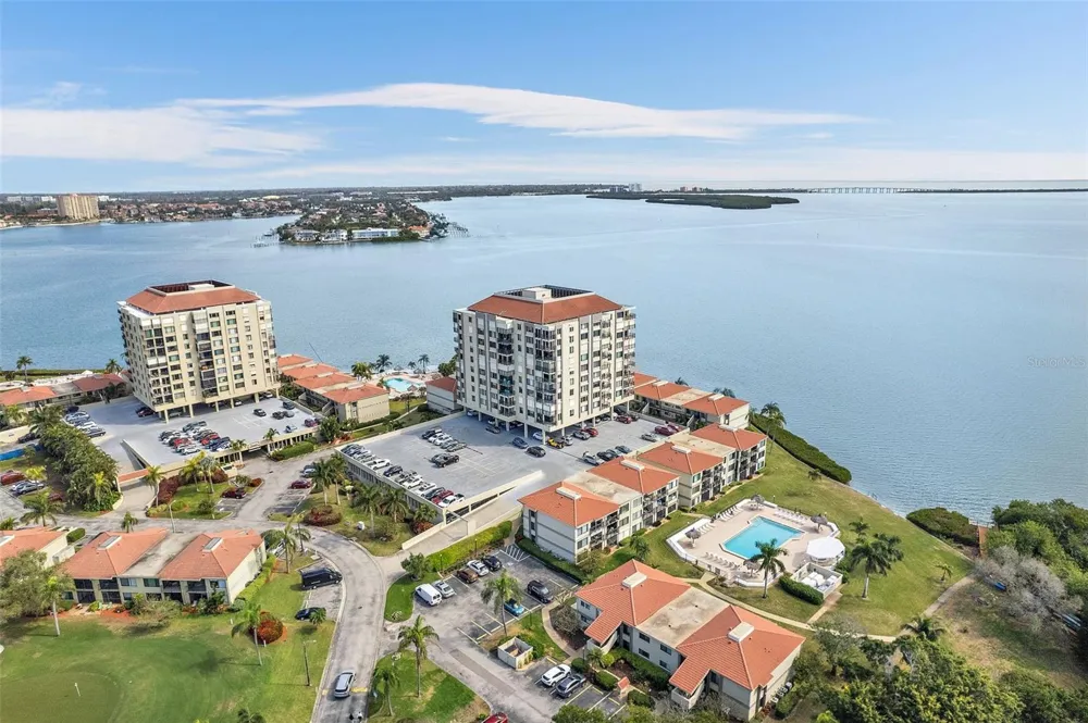 6372 PALMA DEL MAR BOULEVARD S #406 St Petersburg, FL 33715