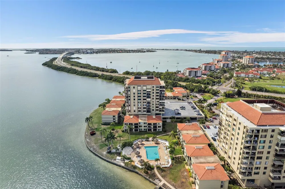 6372 PALMA DEL MAR BOULEVARD S #406 St Petersburg, FL 33715