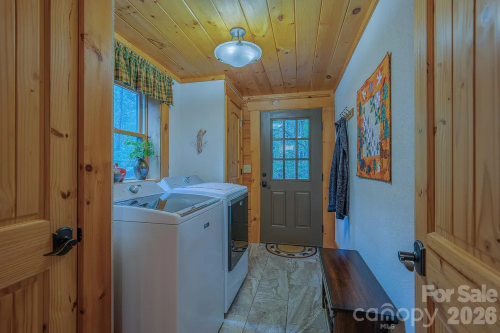 1016 Horizon Trail Nebo, NC 28761