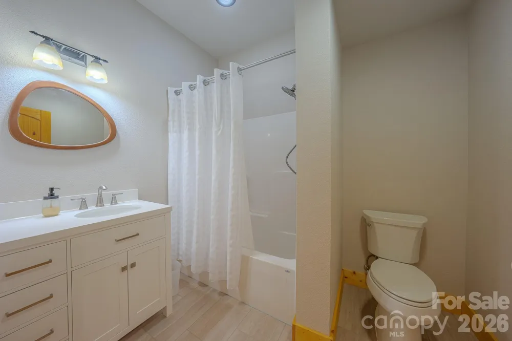 1016 Horizon Trail Nebo, NC 28761