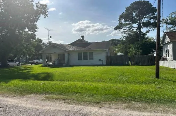 103 Birch Street Wallis, TX 77485