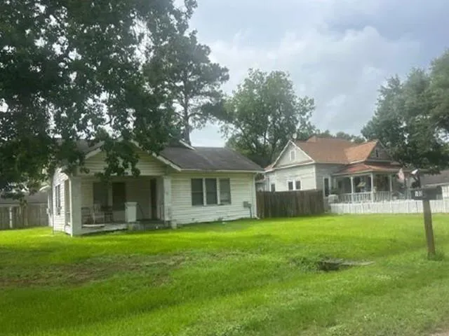 103 Birch Street Wallis, TX 77485