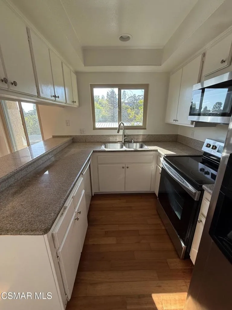 460 Arbor Lane Court #203 Thousand Oaks, CA 91360