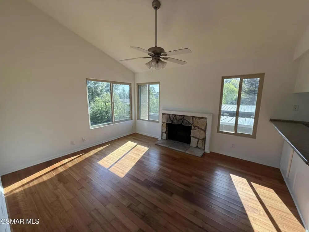 460 Arbor Lane Court #203 Thousand Oaks, CA 91360