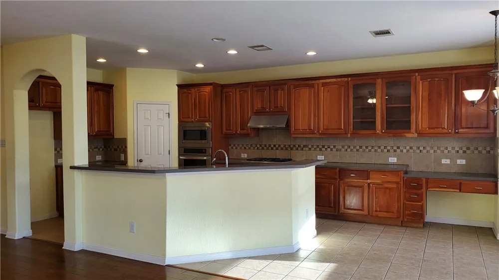 9421 Lisi Anne Drive Austin, TX 78717