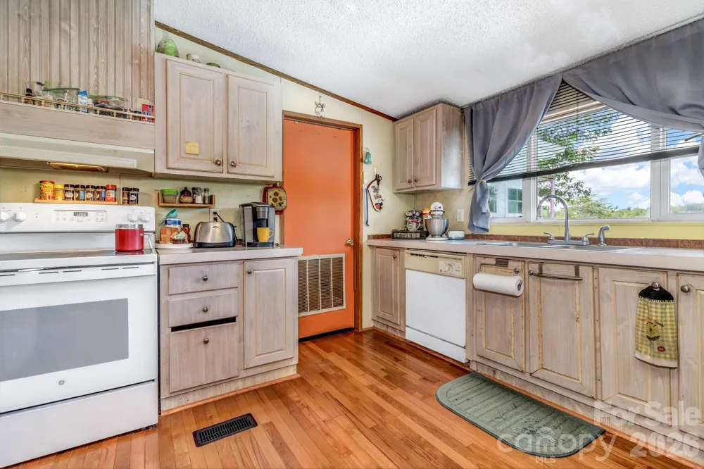 147 High Valley Estates Drive Alexander, NC 28701