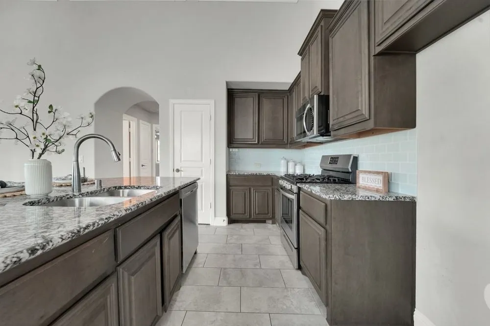 4706 Belladonna Court Mansfield, TX 76063