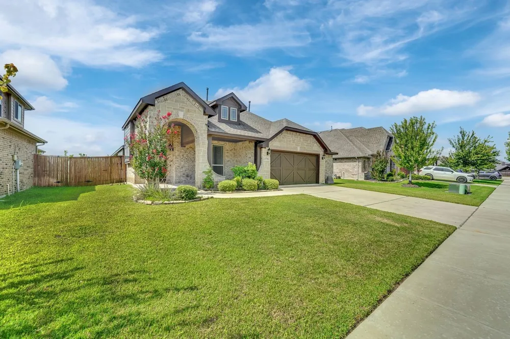 4706 Belladonna Court Mansfield, TX 76063