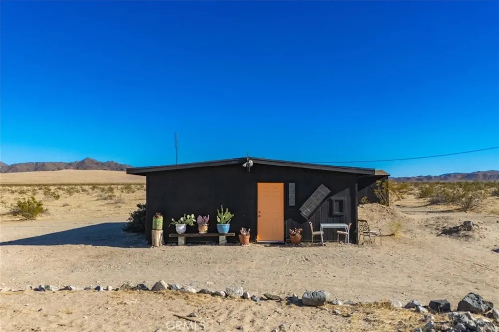 87101 29 Palms Highway 29 Palms, CA 92277