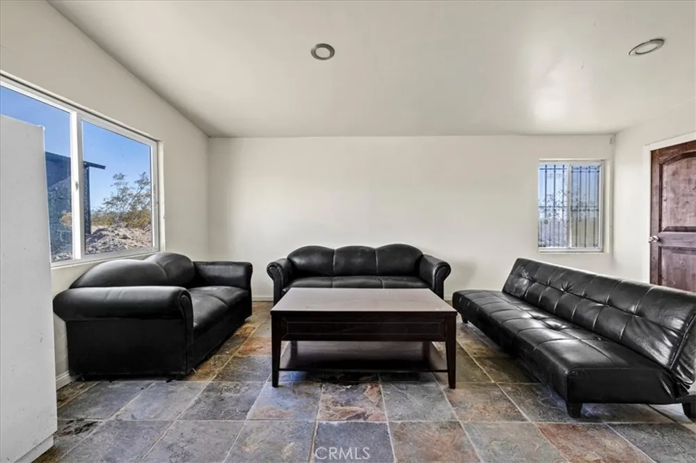 87101 29 Palms Highway 29 Palms, CA 92277