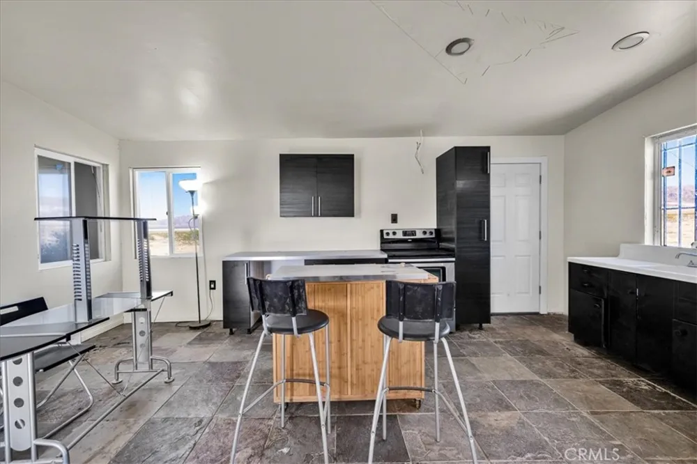 87101 29 Palms Highway 29 Palms, CA 92277