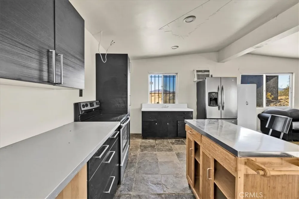 87101 29 Palms Highway 29 Palms, CA 92277