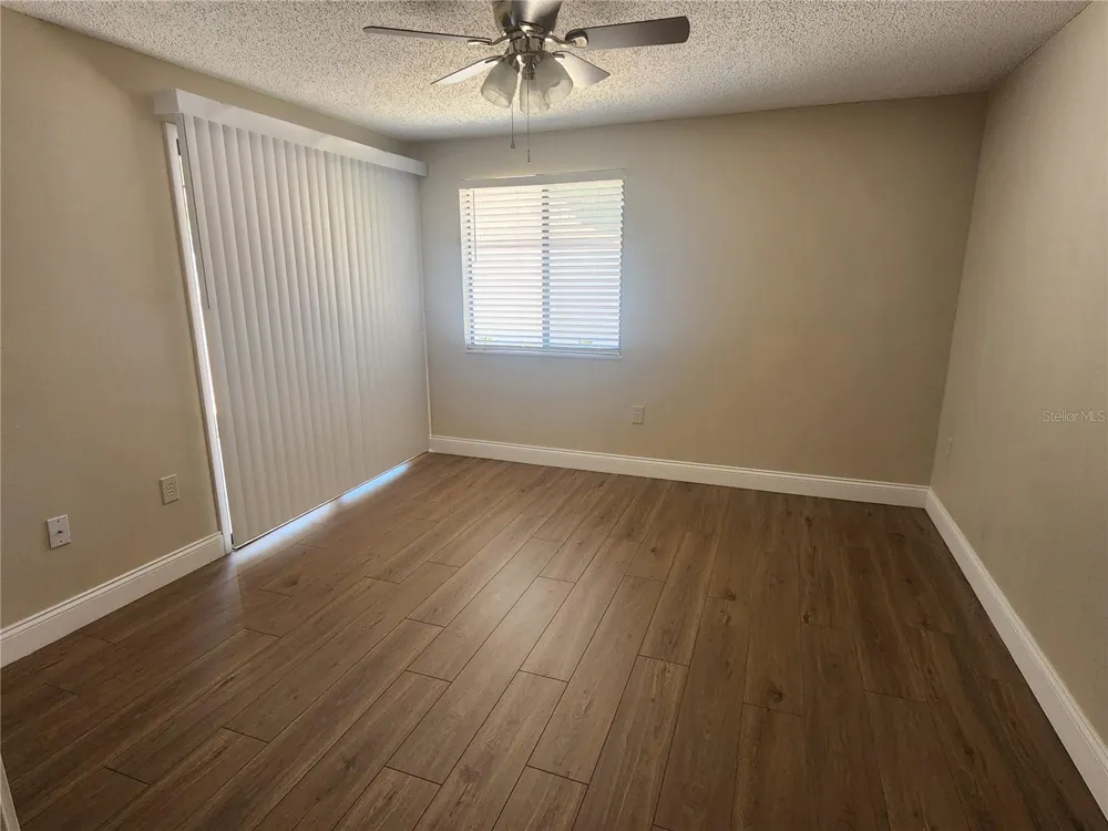 209 CORKWOOD LN Oldsmar, FL 34677