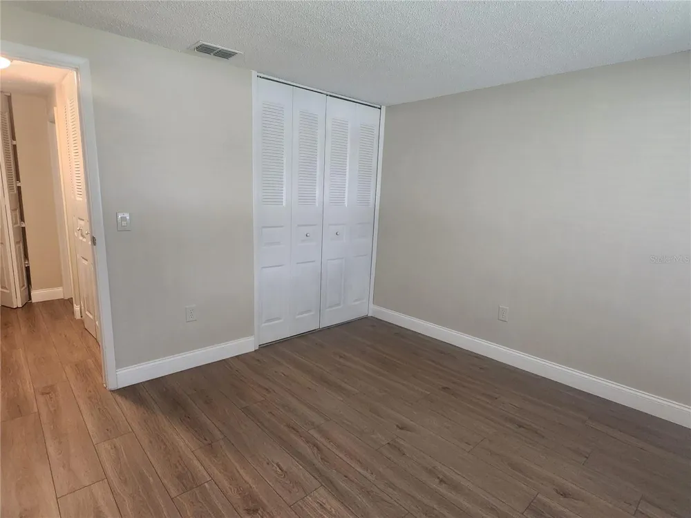 209 CORKWOOD LN Oldsmar, FL 34677