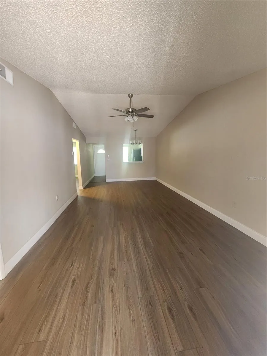 209 CORKWOOD LN Oldsmar, FL 34677