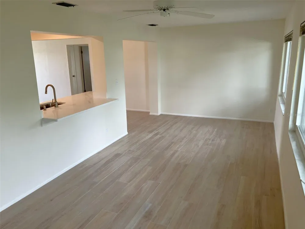 10186 45TH WAY Pinellas Park, FL 33782