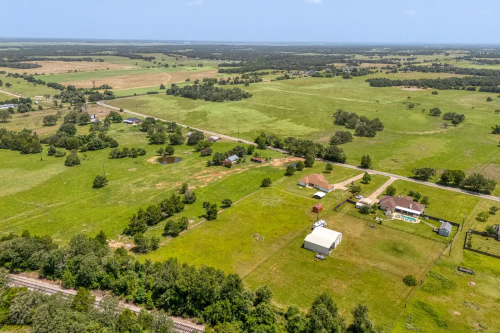 341 Brown Road McDade, TX 78650