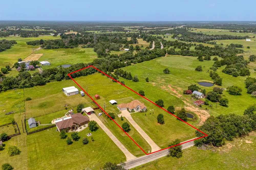 341 Brown Road McDade, TX 78650