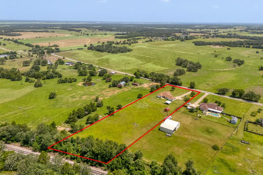 341 Brown Road McDade, TX 78650