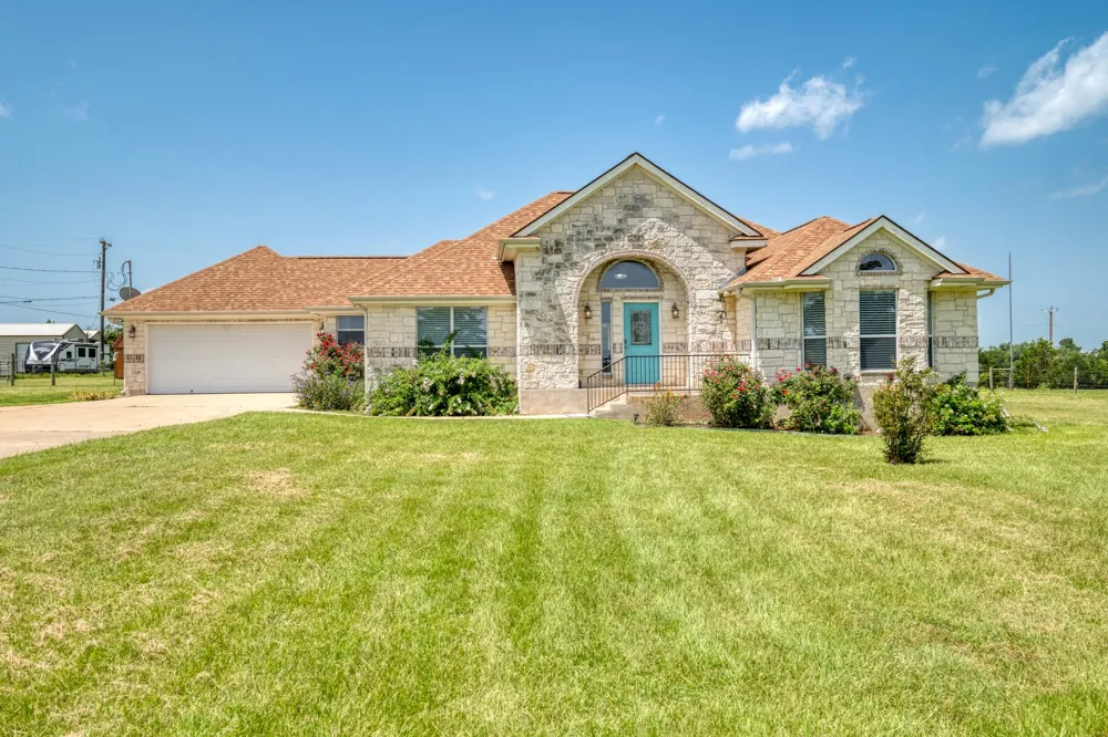 341 Brown Road McDade, TX 78650