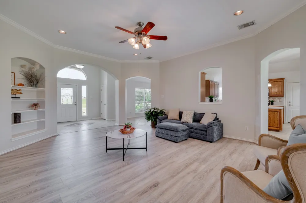 341 Brown Road McDade, TX 78650