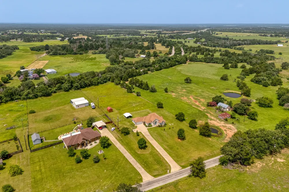 341 Brown Road McDade, TX 78650