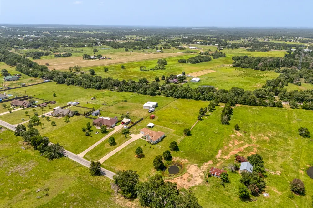 341 Brown Road McDade, TX 78650