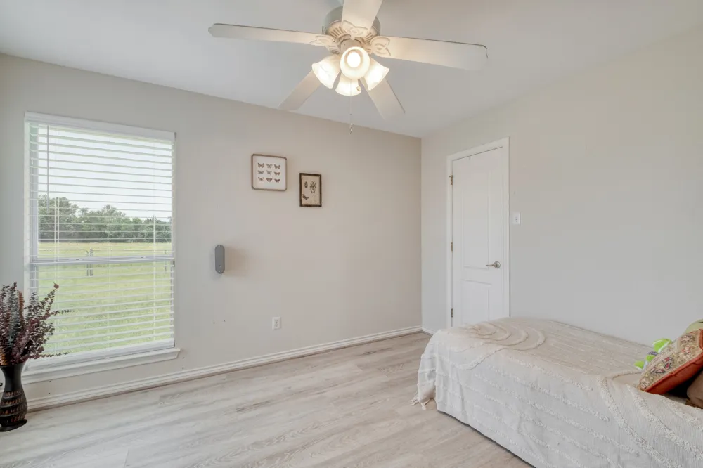 341 Brown Road McDade, TX 78650