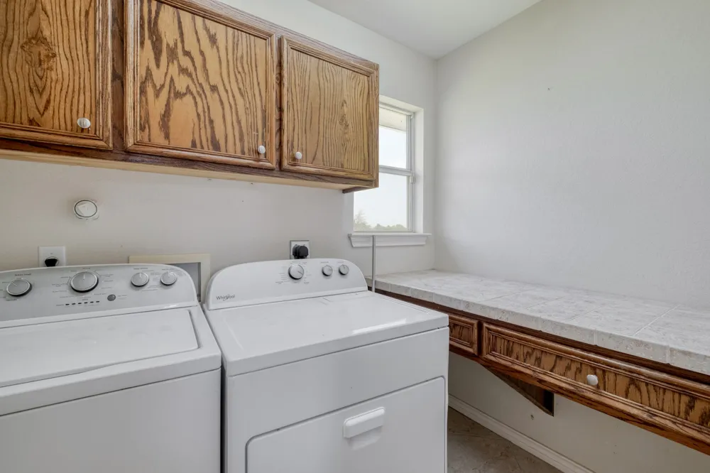 341 Brown Road McDade, TX 78650