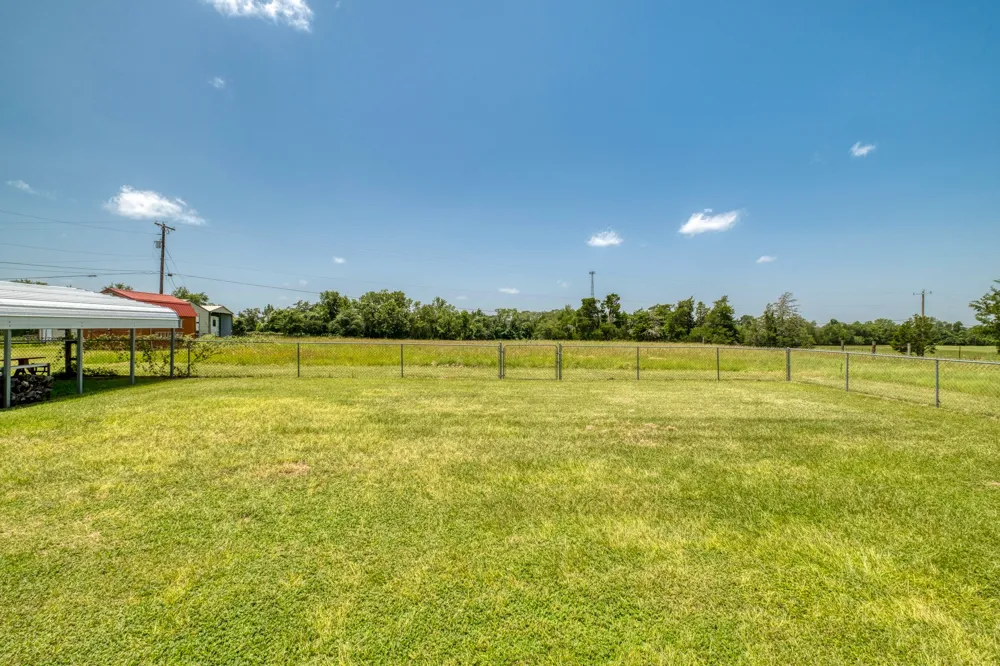 341 Brown Road McDade, TX 78650