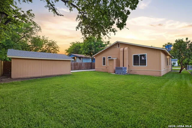 742 Royston Ave San Antonio, TX 78225