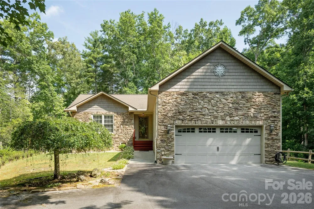 59 Smalltown Trail Brevard, NC 28712
