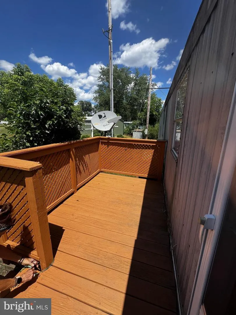 221 EBY LANE Middletown, PA 17057