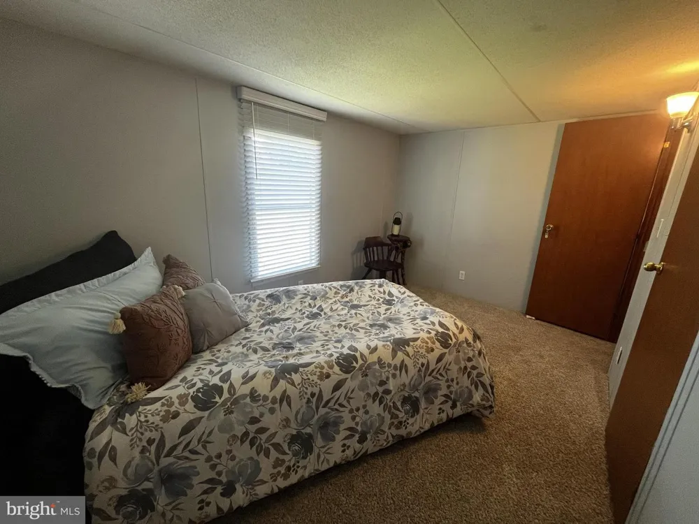 221 EBY LANE Middletown, PA 17057
