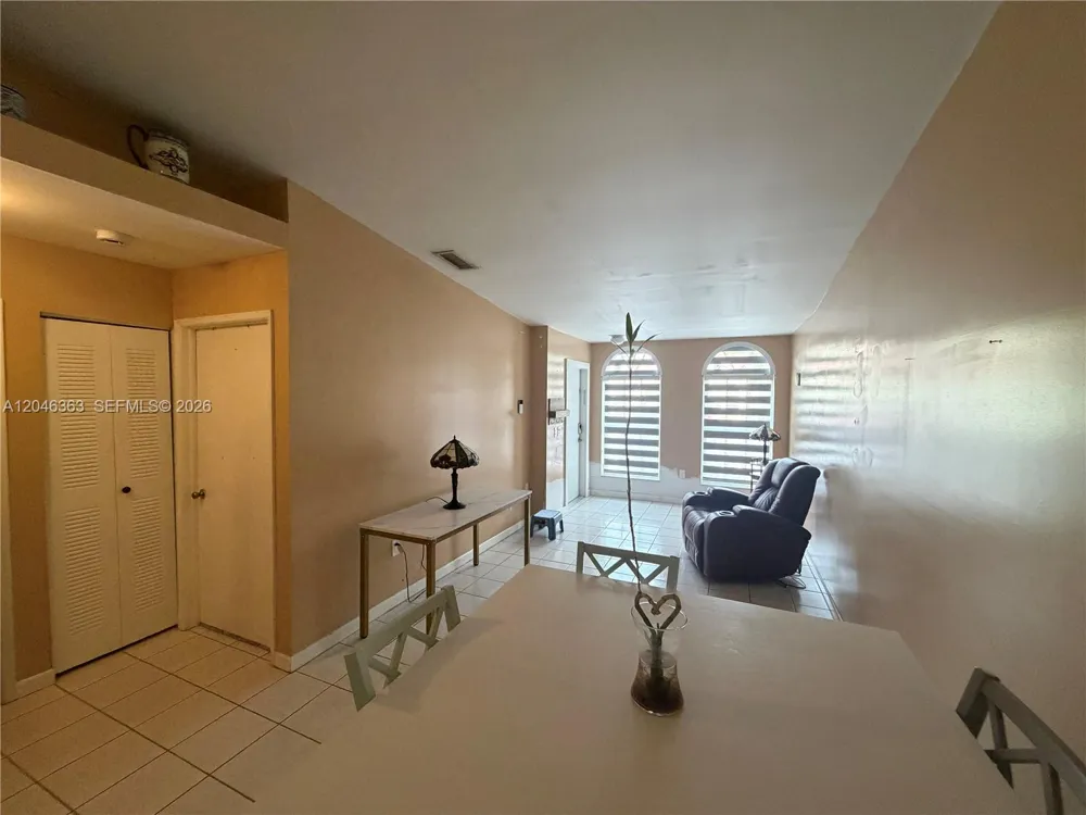 6718 NW 166th Ter #301 Miami Lakes, FL 33014