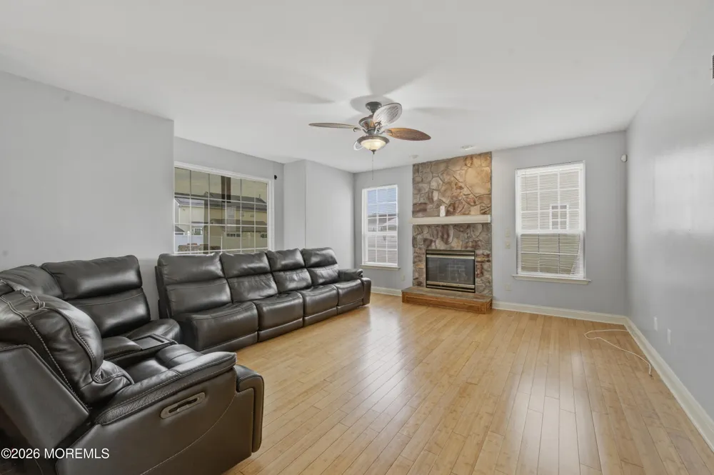 1316 Sassafras Lane Williamstown, NJ 08094