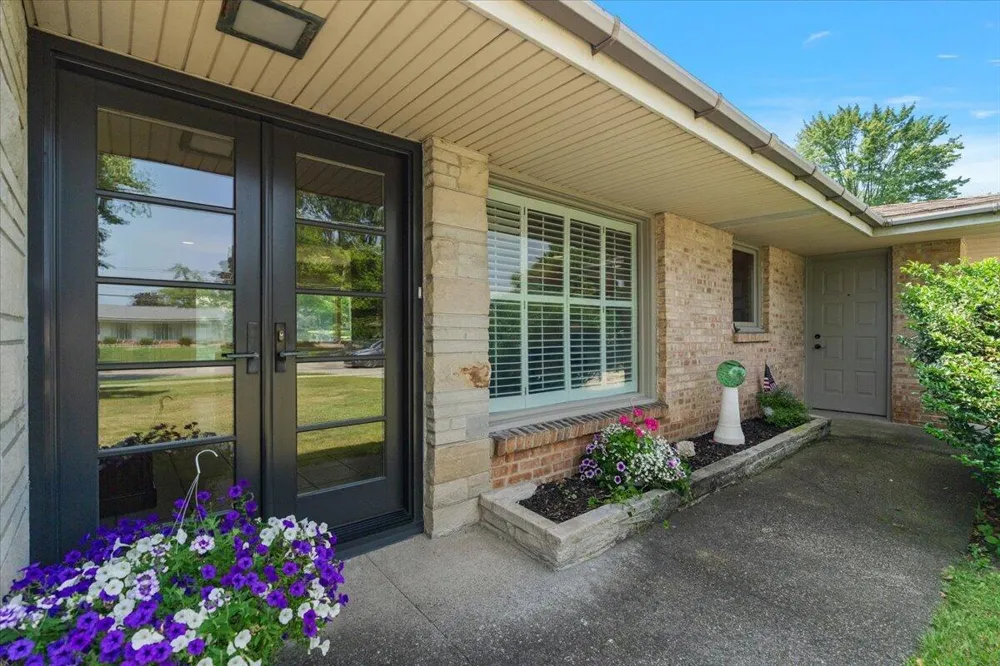 838 S Shore Drive Holland City, MI 49423