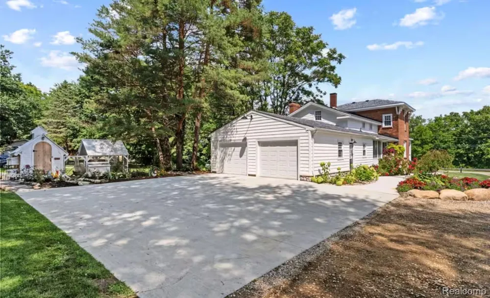 4567 Seymour Road Flushing Charter Township, MI 48433