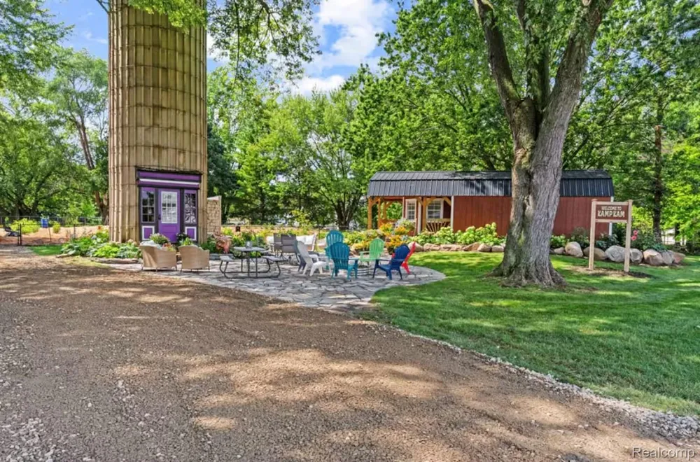 4567 Seymour Road Flushing Charter Township, MI 48433
