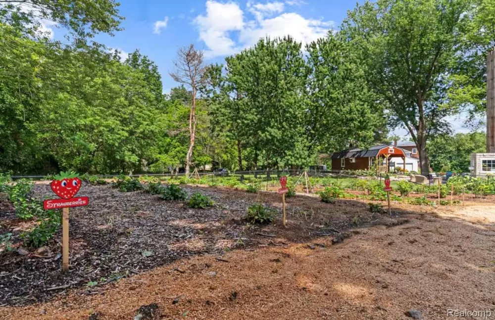 4567 Seymour Road Flushing Charter Township, MI 48433