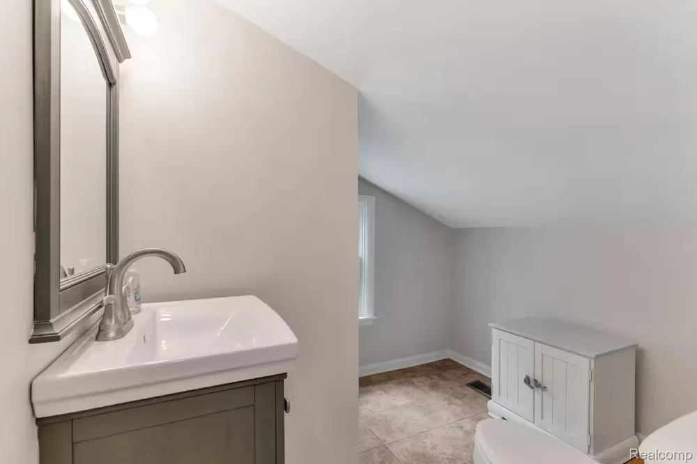4567 Seymour Road Flushing Charter Township, MI 48433