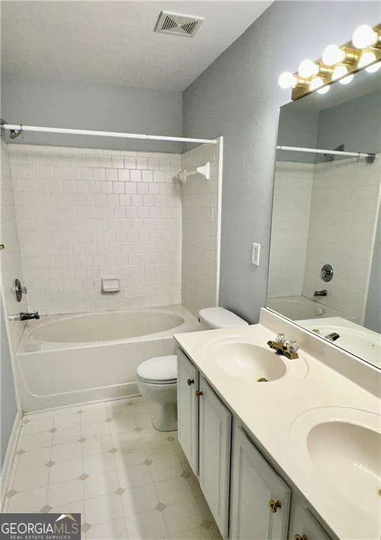 3389 Lathenview CT Alpharetta, GA 30004