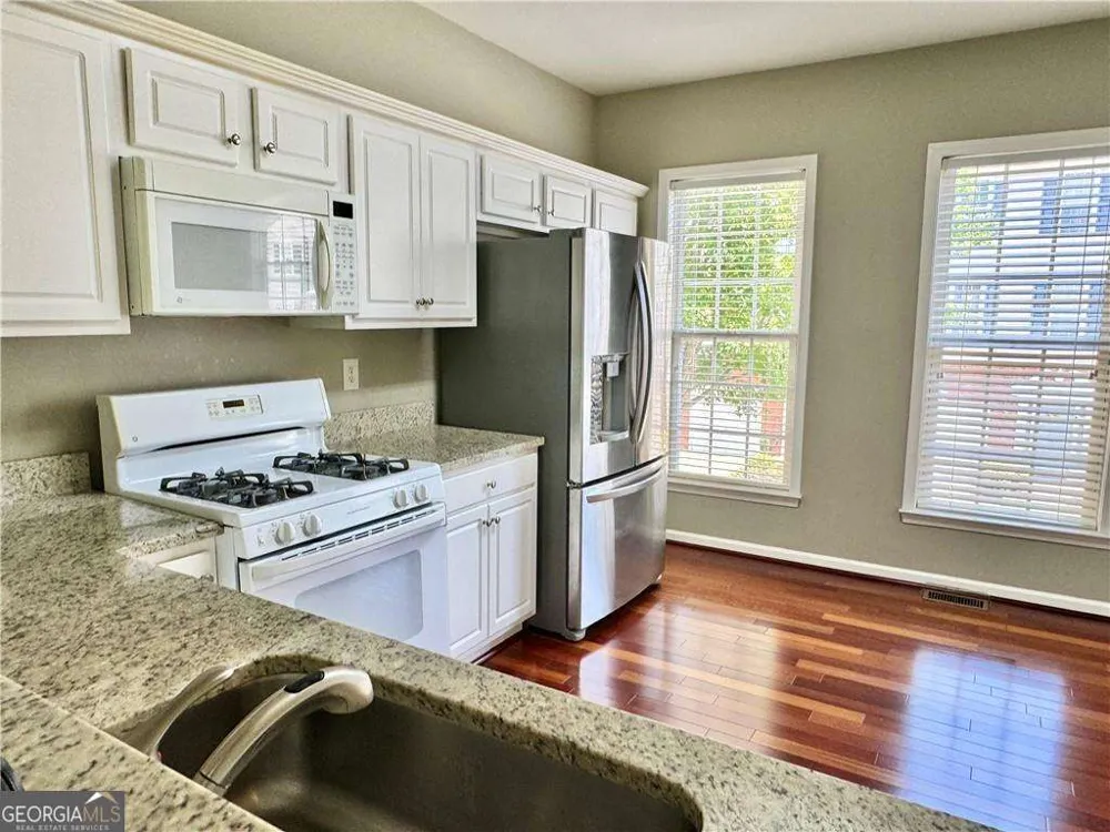 3389 Lathenview CT Alpharetta, GA 30004