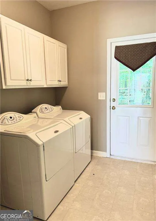 3389 Lathenview CT Alpharetta, GA 30004