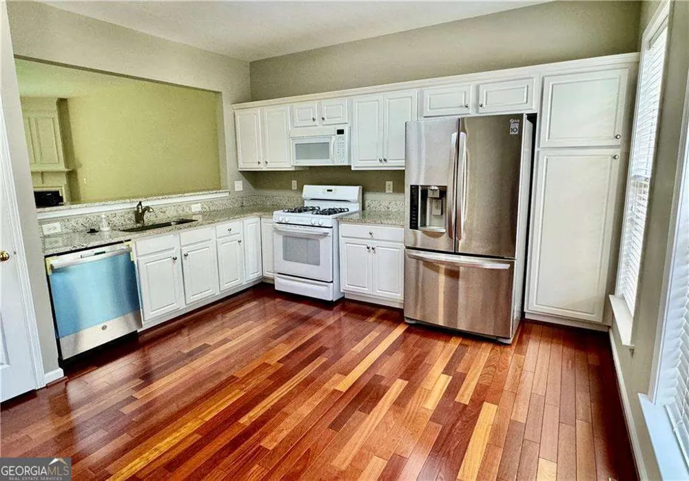 3389 Lathenview CT Alpharetta, GA 30004